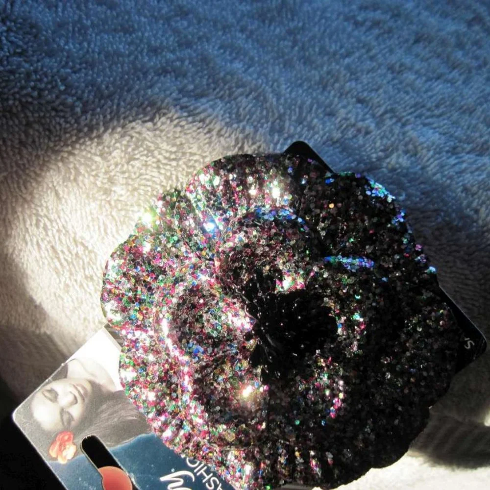 Goody Large Flower Glitter Metal Sectioning Hair Clip Jewelry Accessory Safe Pin